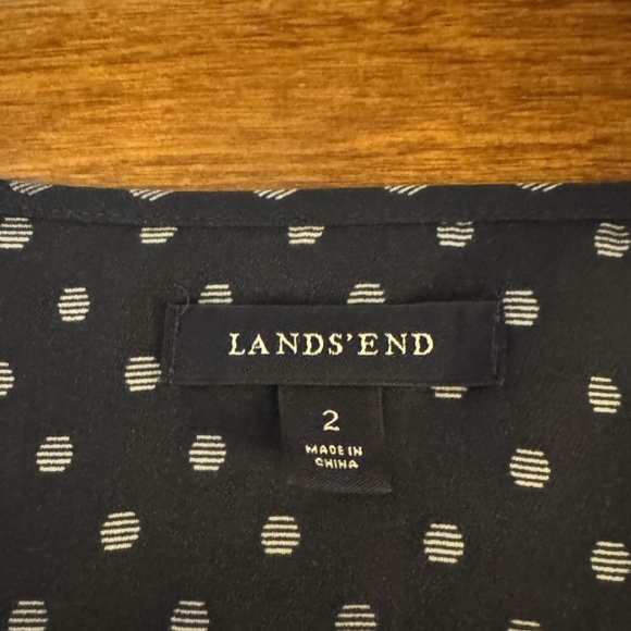 Lands' End Size 2 Multi-Color w/Polka Dots 3/4 Sleeve Button-Front Blouse - EUC - Picture 4 of 5